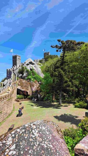 Ollaan jo linnan muureilla