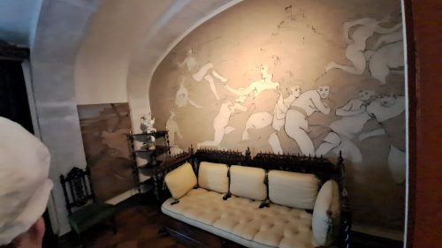 Hieno seurustelupenkki