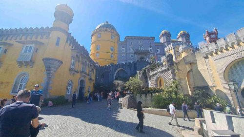 Penan palatsin etupihaa