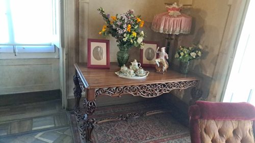 Tyhjä tila pitäny täyttää